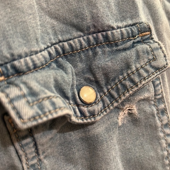 Zara Premium Denim Distressed Floral Embroidery Button-Up - Picture 6 of 6